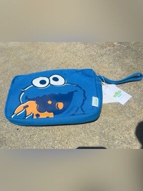 NWT Sesame Street Market Cookie Monster Wristlet Pouch